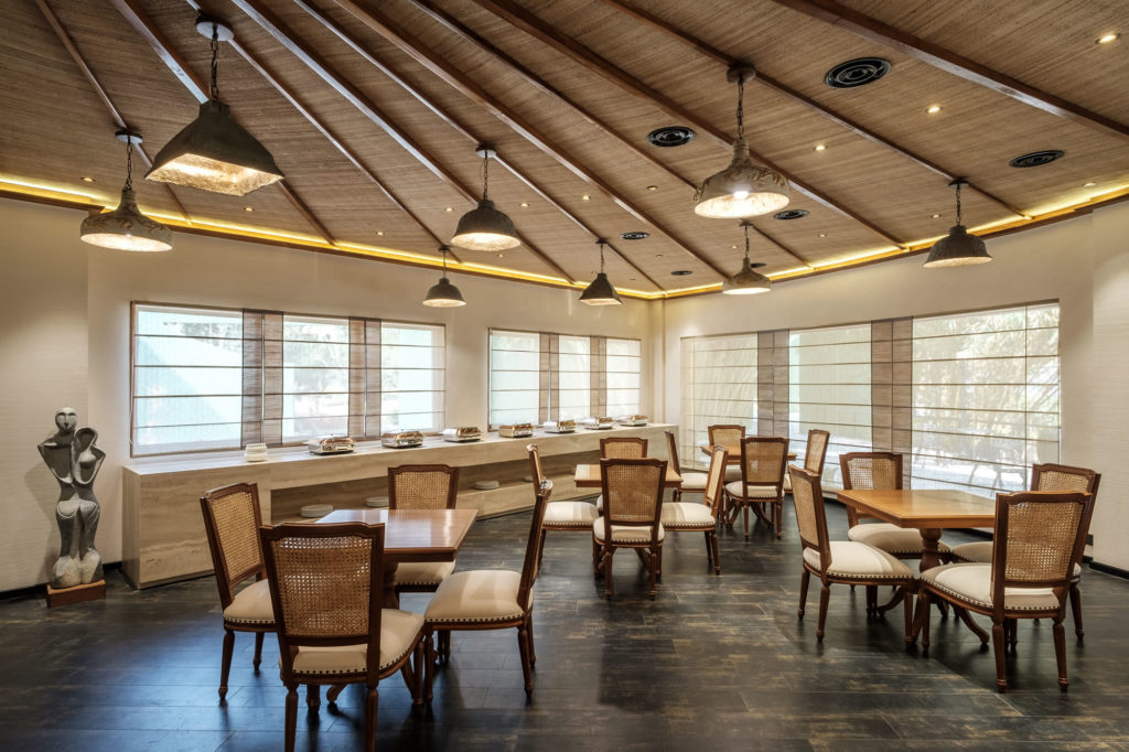 F&B | DINING ROOM