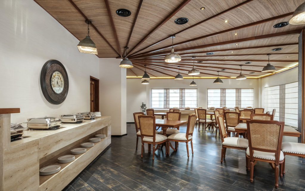 F&B | DINING ROOM