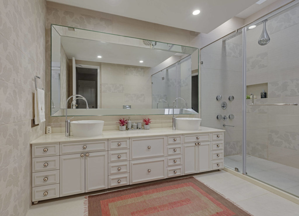 RESIDENTIAL | R HOUSE