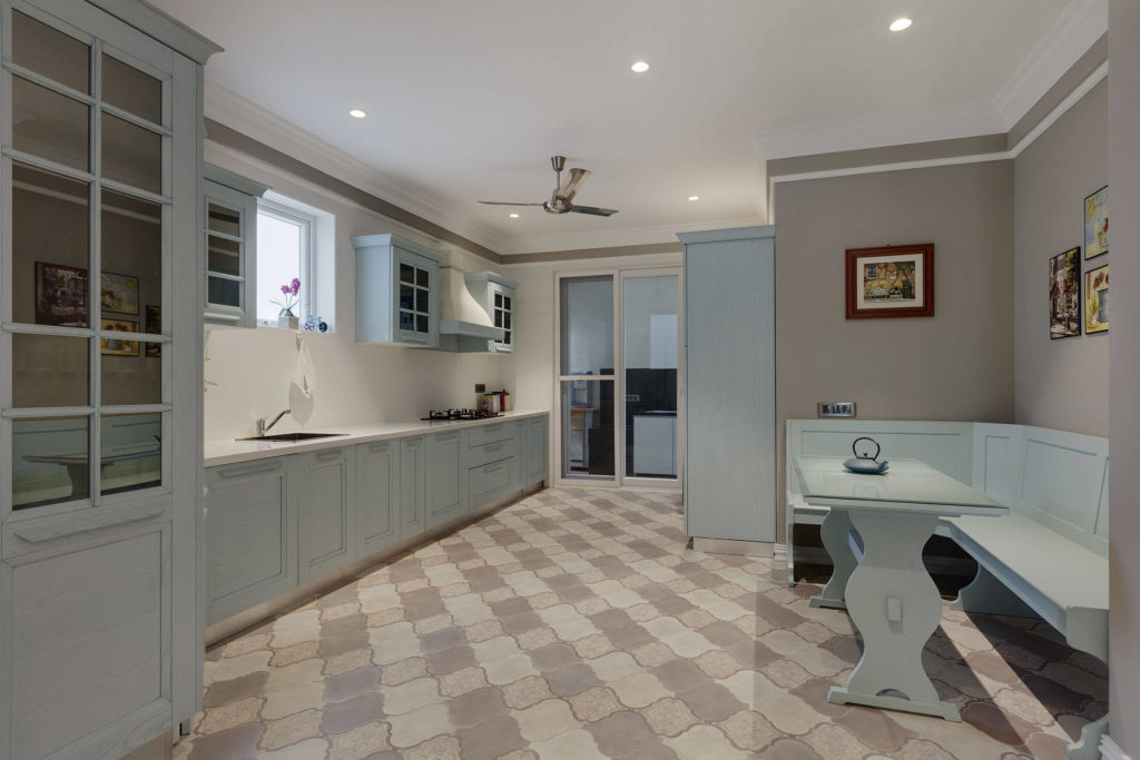 RESIDENTIAL | R HOUSE