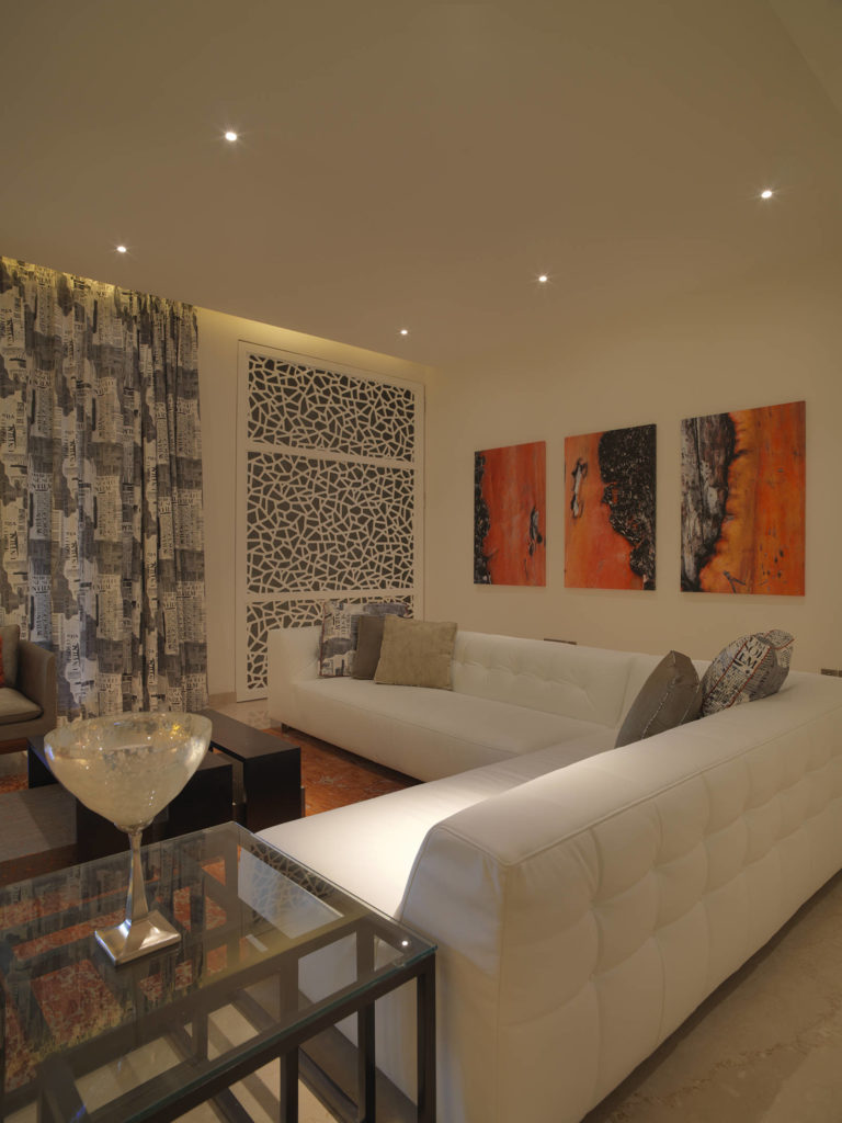 RESIDENTIAL | WHITE LODGE